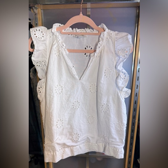 🤍 Free Assembly - Picture 4 of 7